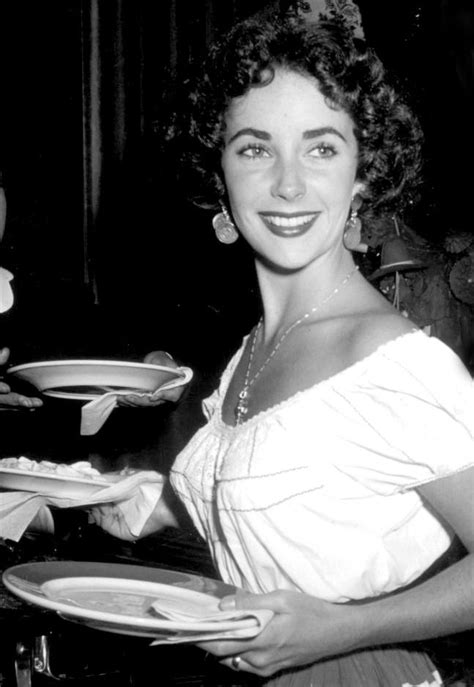 Elizabeth Taylor At A Theme Party ~ Oct 1951 Elizabeth Taylor Vintage Hollywood Glamour Taylor