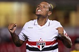 Luis Fabiano chega a 200 gols pelo São Paulo em vitória na estreia ...