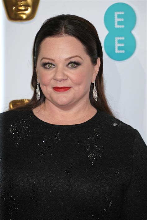 Melissa McCarthy proudly shows off 35kg weight loss in figure-hugging ...