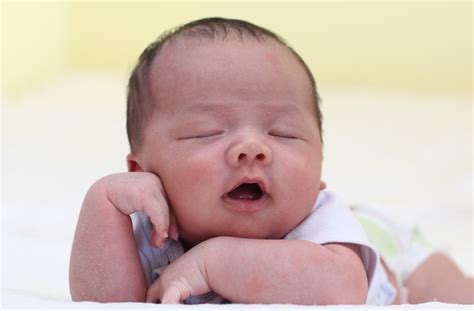¿por Qué Los Bebés Duermen Con La Boca Abierta Proyecto Mamás