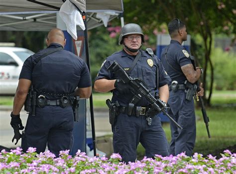 3 Police Officers Killed In Baton Rouge Shooting Suspect Dead