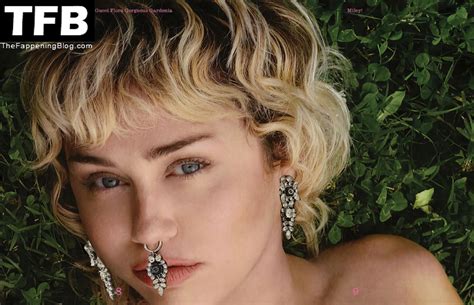 Miley Cyrus Affiche Ses Petits Seins Nus Pour Le Magazine Interview D