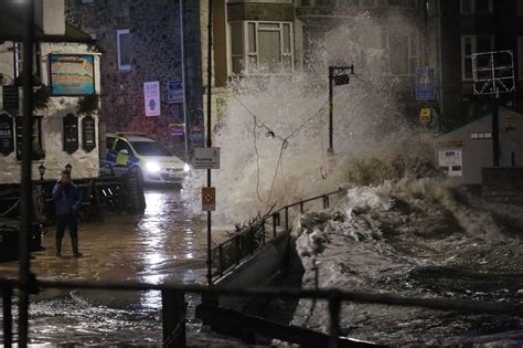 storm eleanor hits st ives cornwall live