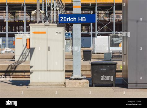Zürich Hauptbahnhof Hi Res Stock Photography And Images Alamy