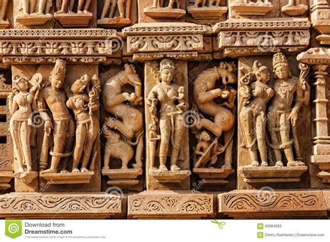 Sculture Sul Tempio Jain Di Adinath Khajuraho Immagine Stock