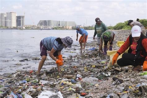 Philippines Plastic Pollution Why So Much Waste Ends Up In Oceans