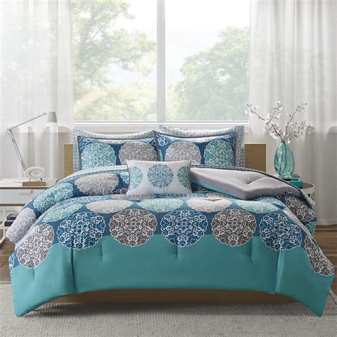 Intelligent Design Marissa Complete Bed And Sheet Comforter Set
