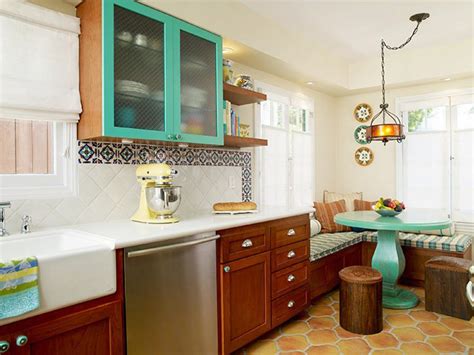 Painting cabinets can change the look of your kitchen. Kitchen Cabinet Paint Colors: Pictures & Ideas From HGTV ...
