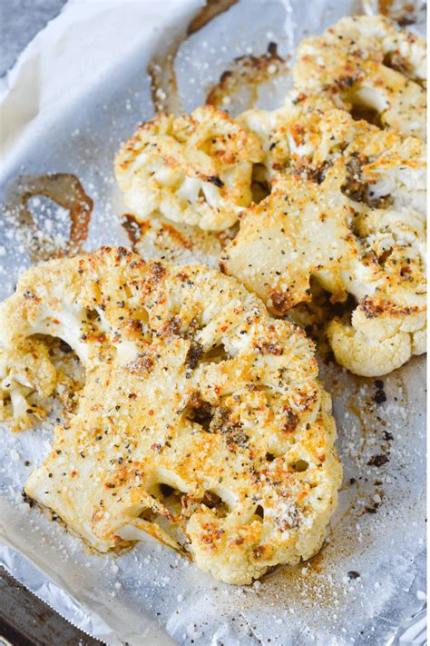 This Parmesan Cauliflower Steak Is An Amazing Vegetarian Meal To