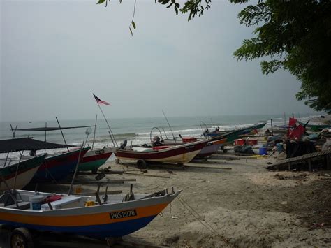 However, if you are planning to travel it's a good idea to double check specific dates and information to avoid surprises. compilasi memori 1 Malaysia: Memori 33-Kampung Batu Hitam ...