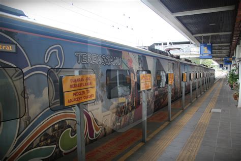 The padang besar railway station is a malaysian train station located at and named after the border town of padang besar, perlis. ETS Platinum: from Padang Besar to Kuala Lumpur by Train ...