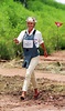 Harry sigue los pasos de Diana de Gales en un campo de minas en Angola