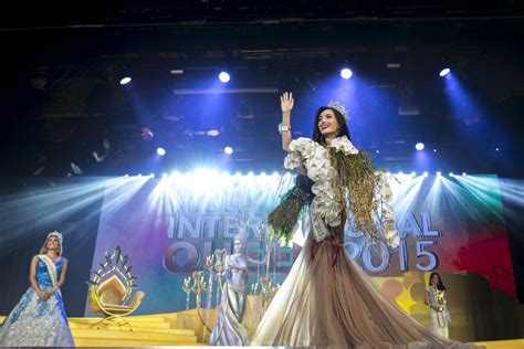 Thailandia Eletta Miss Queen Bellezza Transgender La Repubblica