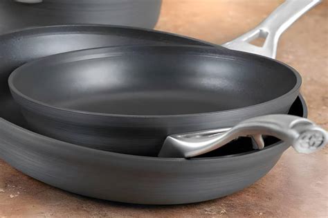Hard Anodized Pans Vs Stainless Steel Pans Pros To Consider