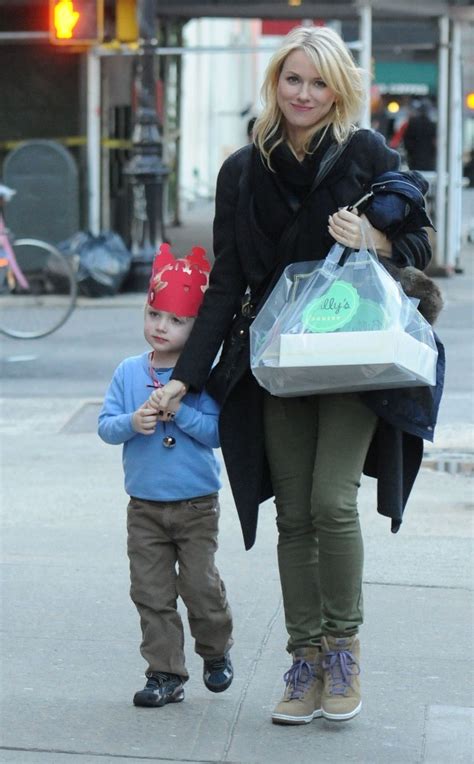 Naomi Watts And Liev Scheiber Out With The Kids Zimbio