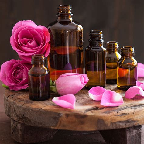 Essential Oils For Attracting Love And Romance Solancha