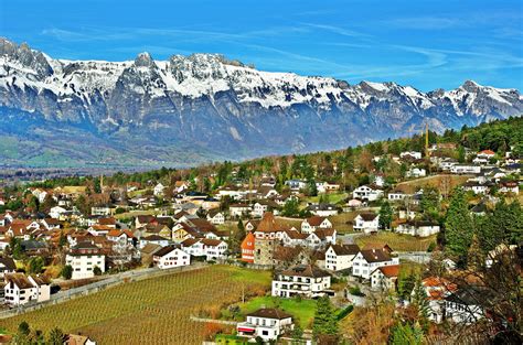 Archives des Capitale du Liechtenstein - Arts et Voyages