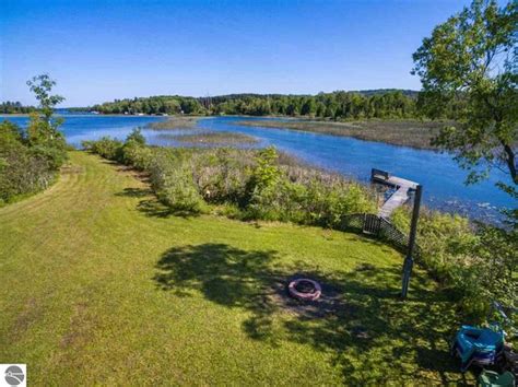 Browse photos, see new properties, get open house info, and research neighborhoods on trulia. Waterfront - Lake Leelanau MI Waterfront Homes For Sale ...