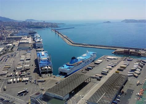 In 2011, the port had an overall traffic of 88 million tones. Marseille Fos Wants to Be Mediterranean's 1st Fully ...