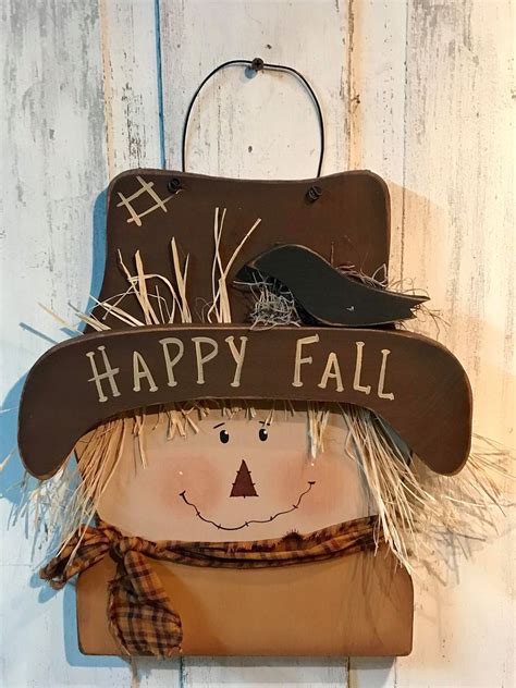 Primitive Fall Wood Scarecrow Face with Crow and Homepsun | 1000 | Wood scarecrow, Scarecrow ...