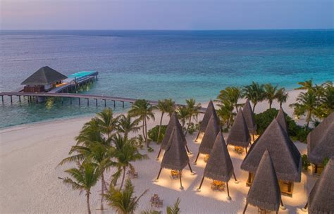 10 Romantic Honeymoon All Inclusive Resorts In The Maldives All
