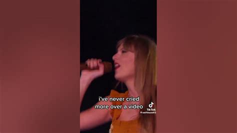 Taylor Swift Cried While Singing A Tribute To Her Late Grandmother Marjorie Youtube