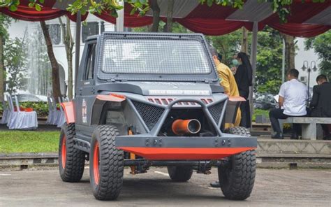 Miliki Kekuatan Gempur Newton Ini Kecanggihan Mobil Militer Itenas Bandung Halaman