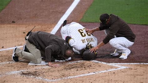 Padres Star Fernando Tatis Jr Leaves Game With Shoulder Injury