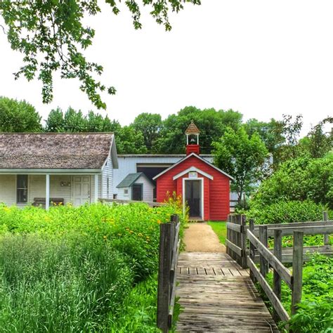 Visit Little House Of The Prairie In Walnut Grove Mn Just Short Of Crazy