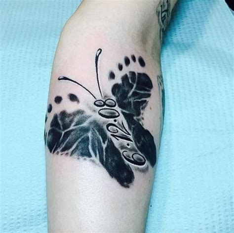 Pin On Tatuajes De Pies De BebÉ