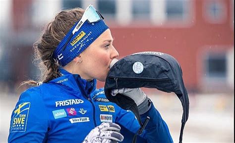 Стина нильссон дала эксклюзивное интервью «сэ» о своем переходе в биатлон. Schwedens neue Biathlon-Hoffnung erleidet ...