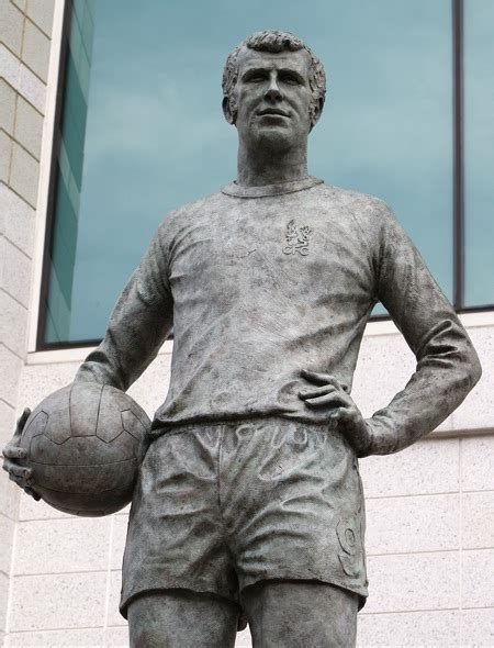 A Brief History Of English Footballs Statues Who Ate All The Pies
