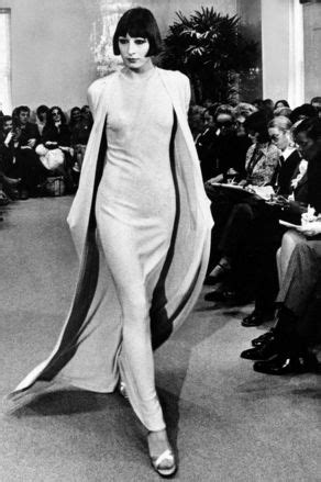 Anjelica Huston On The Catwalk For Halston Fashion S