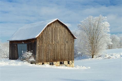 Michigan Nut Photography Old Barns And Log Cabins Snowy Winter Barn