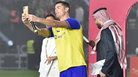 Ronaldo Rejected Offers Elsewhere For Top Salary Saudi Deal Football News Hindustan Times