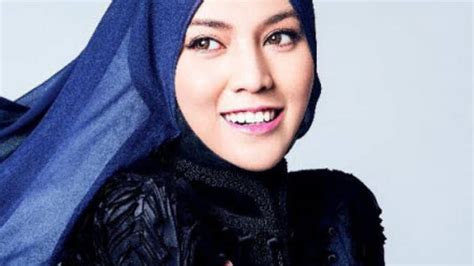 Malaysian muslim singer shila amzah talks to scmp. Shila Amzah - Memori Tercipta Lyrics | Lyrics.My