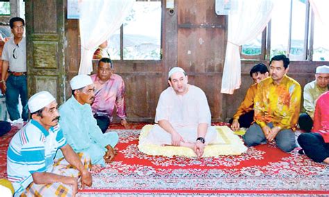 Description for adik beradik sultan kelantan. Malaysia News Online: Sultan Kelantan ziarah keluarga ...