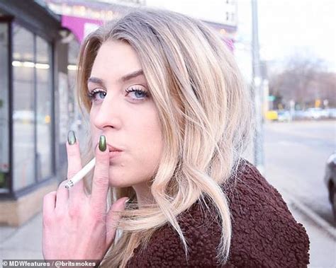 Cam Girl Earns 1000 A Month From Smoking Online And Says