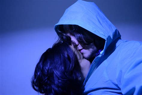Fotos Gratis Frío Amor Color Romance Romántico Azul Mujer Organo Novios Interacción