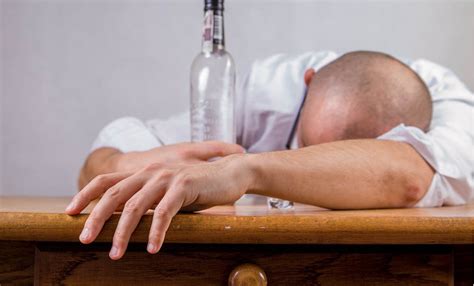 Alcohol Poisoning — What It Is And How To Handle It 12 South Recovery