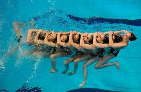 Amazing Photos Of Synchronized Swimmers And Their Stunning Moves