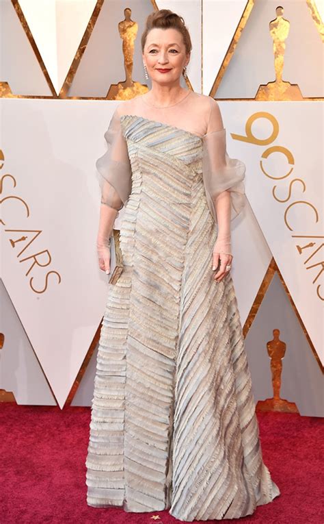 Lesley Manville From 2018 Oscars Red Carpet Fashion E News