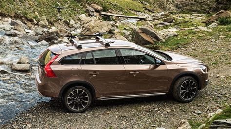 The site owner hides the web page description. 2016 Volvo V60 Cross Country Review - Carrrs Auto Portal