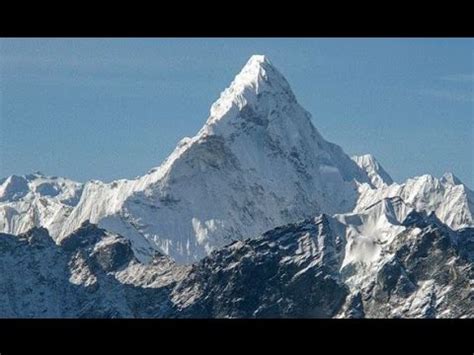 Mount everest is located on the border between tibet and nepal in the himalayas in asia. Facts About Mount Everest - Top 10 Amazing Mount Everest Facts - YouTube