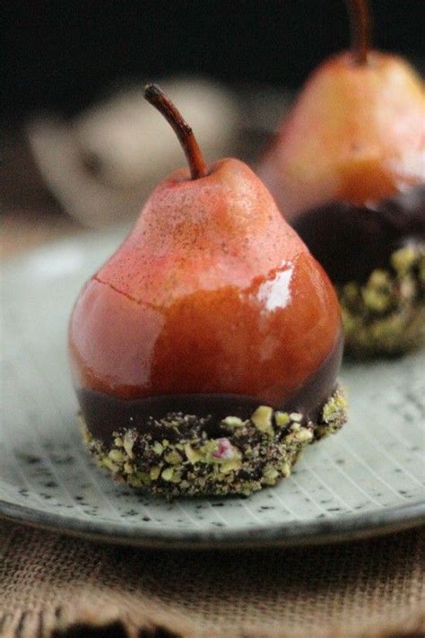 Caramel Chocolate And Pistachio Dipped Pears Recipe Yummy Food