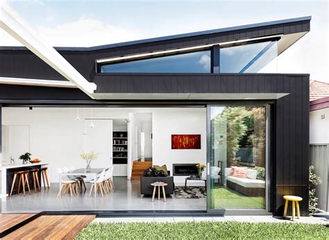 1940s Facade Hides A Sizzling 21st Century Home Clerestory Windows
