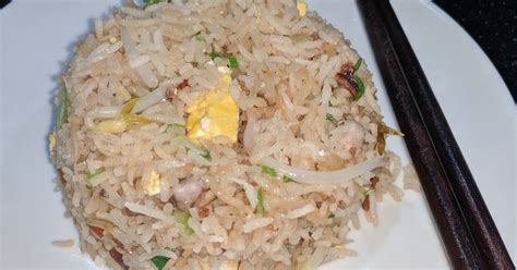 With this recipe you no longer hesitate to cook fried rice with your leftover rice. Salted Fish and Chicken Fried Rice Recipe by Chris Norris ...