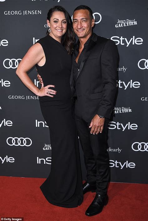 Comedian Celeste Barber Stuns In A Figure Hugging Gown At The Instyle