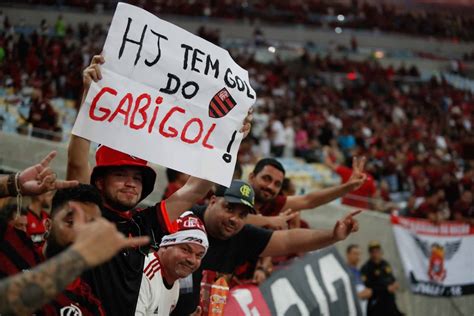 Torcida Do Flamengo Dá Show E Comemora Goleada Histórica Na