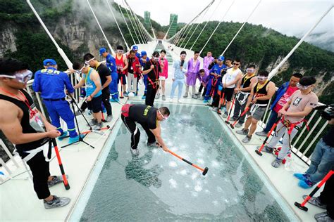 It was designed by israeli architect haim dotan and chinese engineer zhi dong cheng. Glass bridges: 8 of the world's most wonderful skywalks